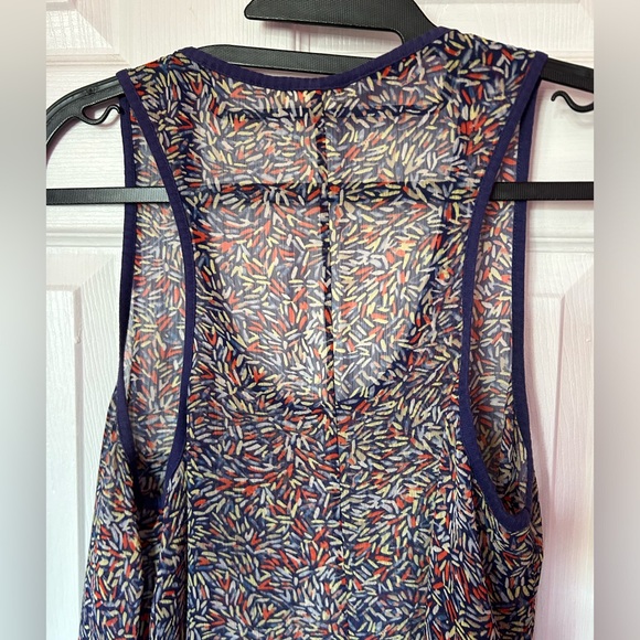 Top - Picture 6 of 7